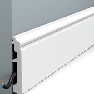 Orac SX 173 contour plint 200x10x1.6 cm afgewerkt met RAL 9003